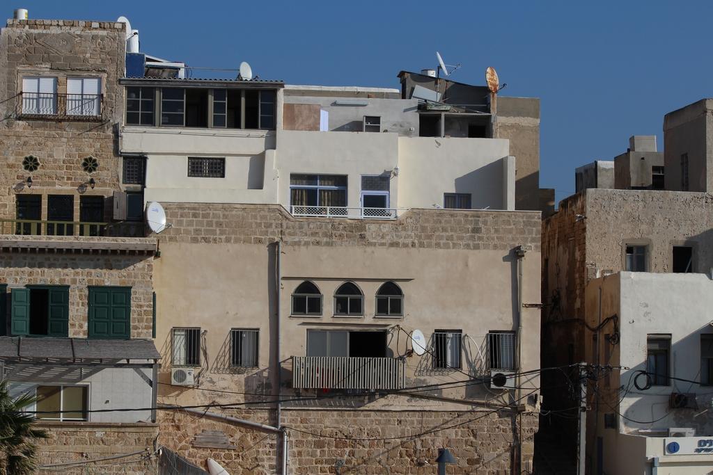Nzar Khoury For Hosting Hotel Akko Bagian luar foto